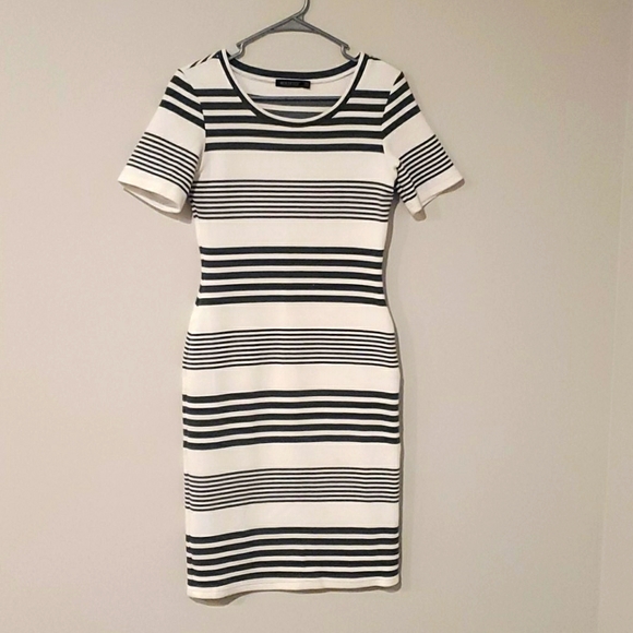 STRIPED DRESS - Picture 1 of 4